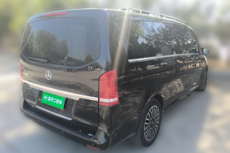 Used Mercedes-Benz V-Class 2017 V 260 L Prestige Extended Edition Rear Right 45 Deg