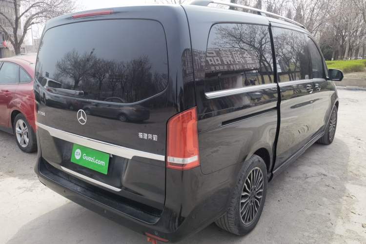 Used Mercedes-Benz V-Class 2017 V 260 Prestige Edition Rear Right 45 Deg