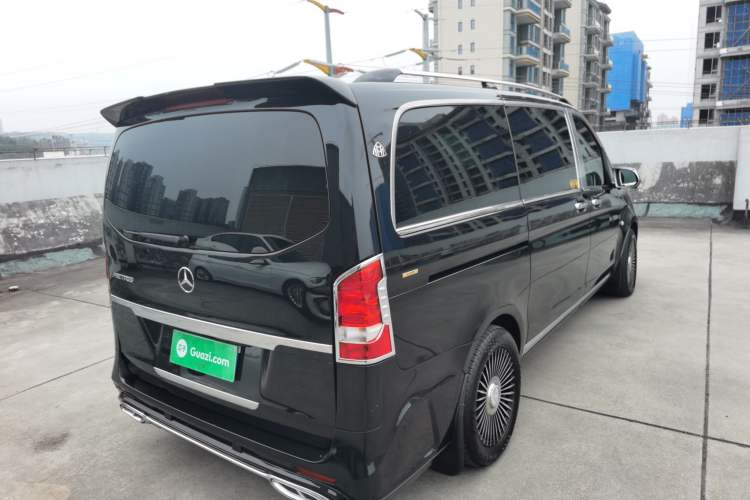 Used Mercedes-Benz V-Class 2017 V250 2.0T U.S. Spec Rear Right 45 Deg