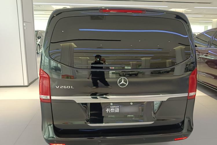 Used Mercedes-Benz V-Class 2017 V 260 L Prestige Extended Edition Rear