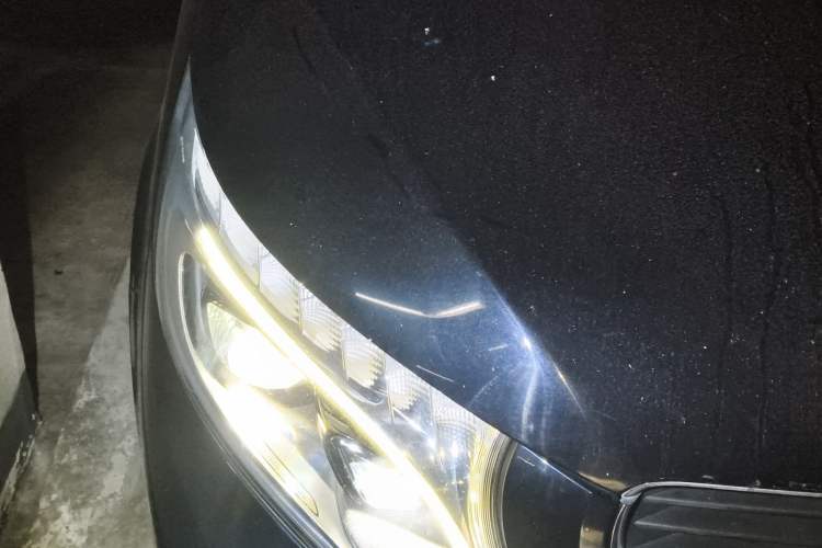 Used Mercedes-Benz V-Class 2017 V 260 Avantgarde Edition Right Front Headlight