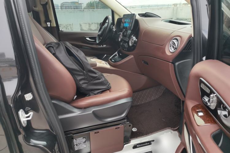 Used Mercedes-Benz V-Class 2017 V250 2.0T U.S. Spec Right Front Seat