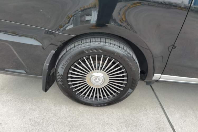 Used Mercedes-Benz V-Class 2017 V250 2.0T U.S. Spec Right Rear Wheel Hub