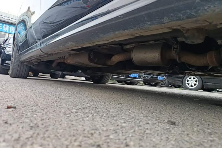Used Mercedes-Benz V-Class 2017 V 260 L Prestige Extended Edition Right Side Sill