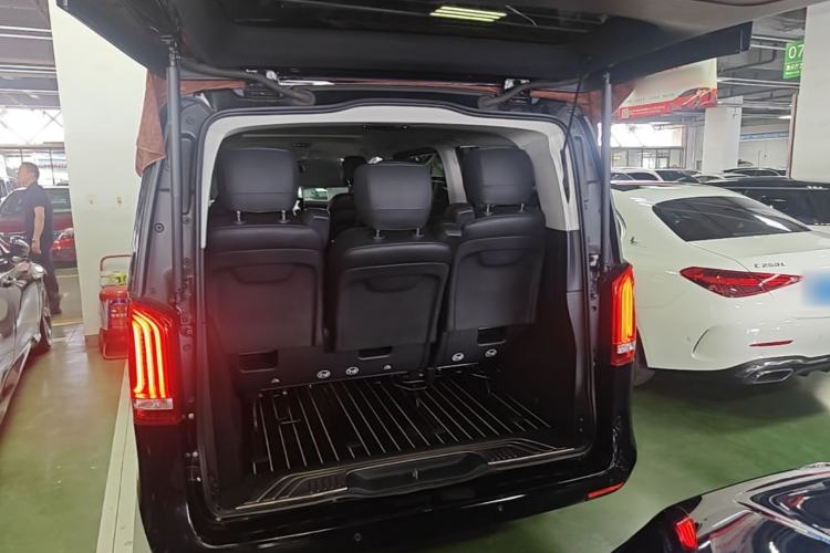 Used Mercedes-Benz V-Class 2017 V 260 L Prestige Extended Edition Trunk