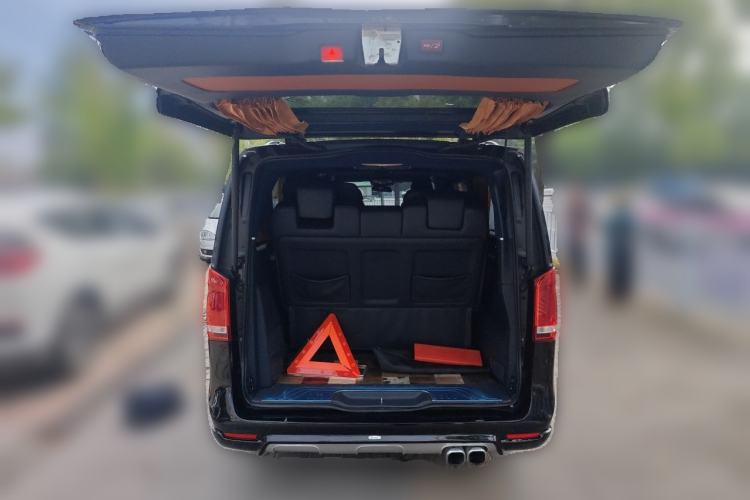 Used Mercedes-Benz V-Class 2017 V 260 L Prestige Extended Edition Trunk