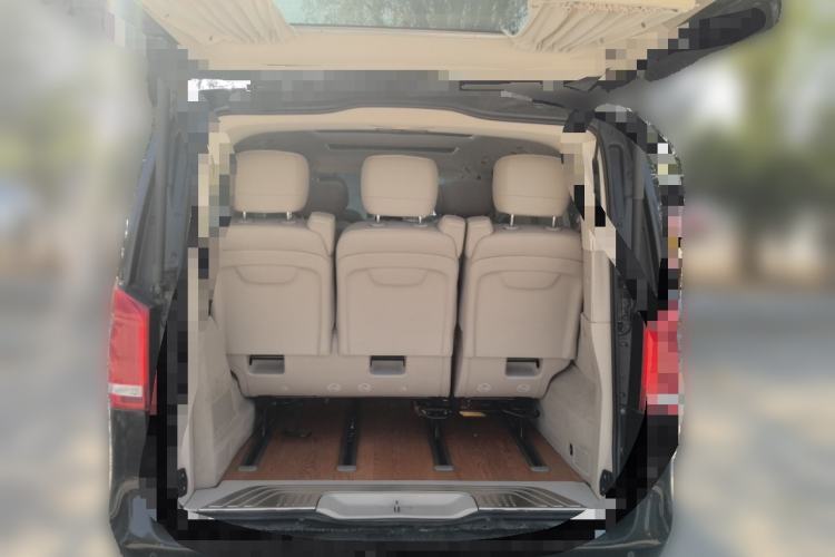 Used Mercedes-Benz V-Class 2017 V 260 L Prestige Extended Edition Trunk
