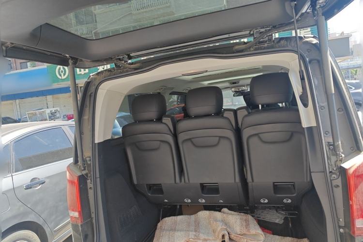 Used Mercedes-Benz V-Class 2017 V 260 L Prestige Extended Edition Trunk
