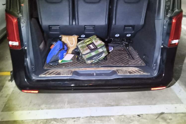 Used Mercedes-Benz V-Class 2017 V 260 Avantgarde Edition Trunk