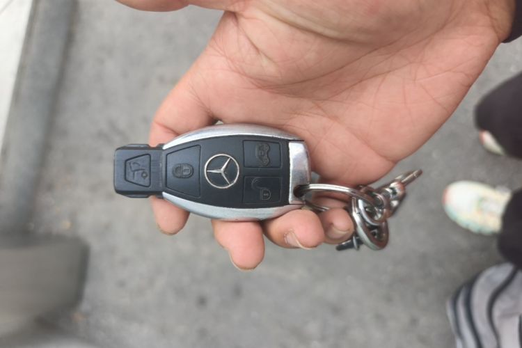 Used Mercedes-Benz V-Class  Vehicle Key