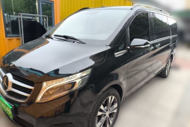 Used Mercedes-Benz V-Class 2017 V 260 Avantgarde Edition