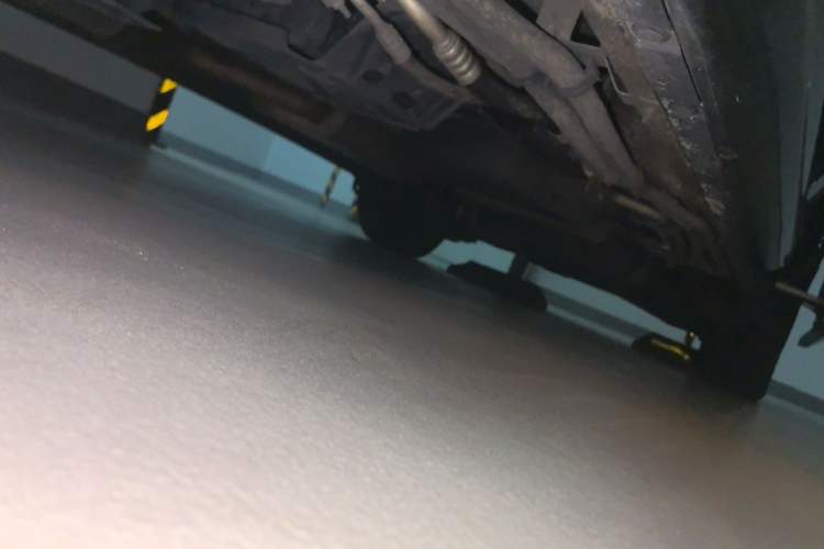 Used Mercedes-Benz V-Class 2017 V 260 Prestige Edition Chassis Front Left