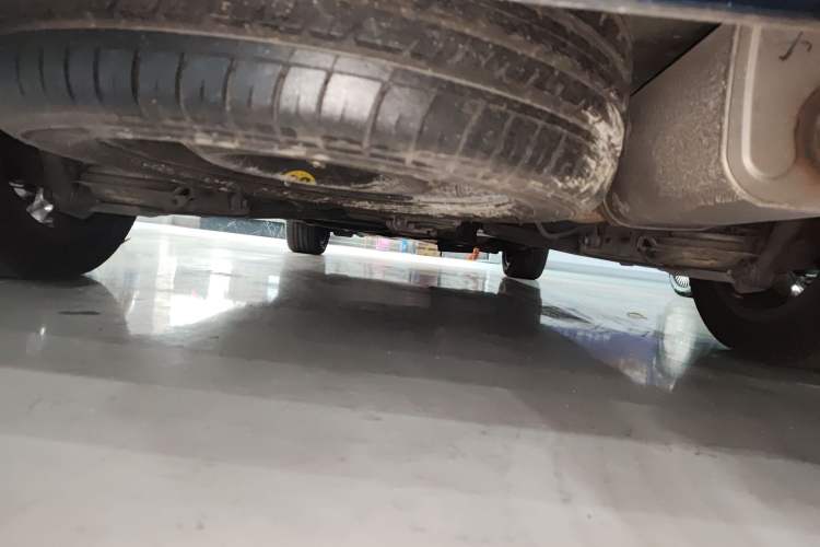 Used Mercedes-Benz V-Class 2017 V 260 Avantgarde Edition Chassis Rear