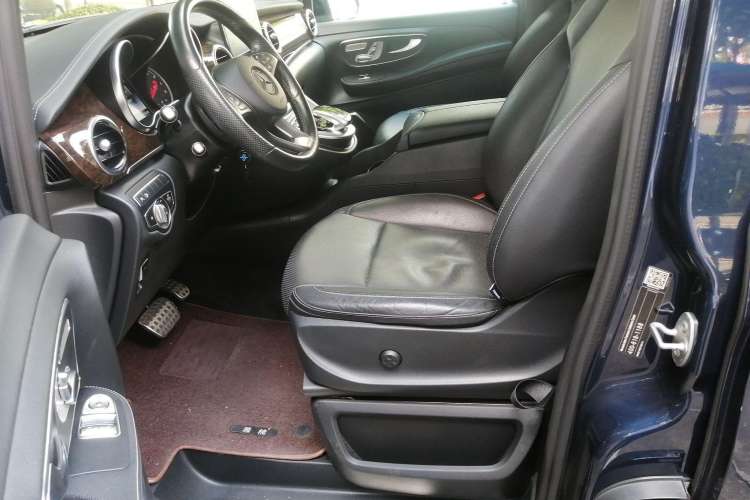 Used Mercedes-Benz V-Class 2017 V 260 Prestige Edition Driver Seat