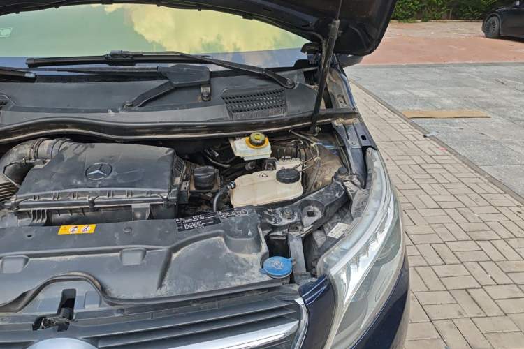 Used Mercedes-Benz V-Class 2017 V 260 Prestige Edition Engine Bay Left