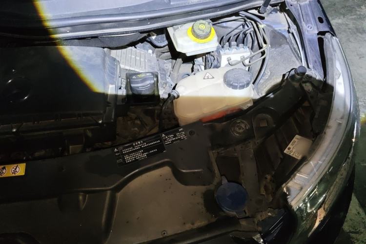 Used Mercedes-Benz V-Class 2017 V 260 Avantgarde Edition Engine Bay Left