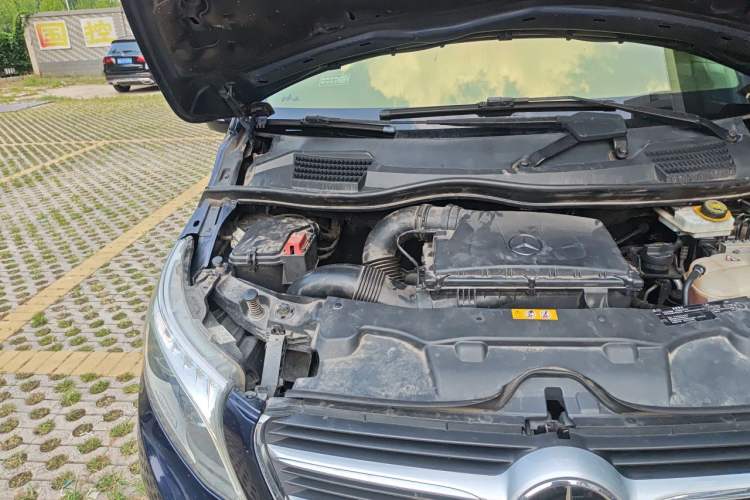 Used Mercedes-Benz V-Class 2017 V 260 Prestige Edition Engine Bay Right