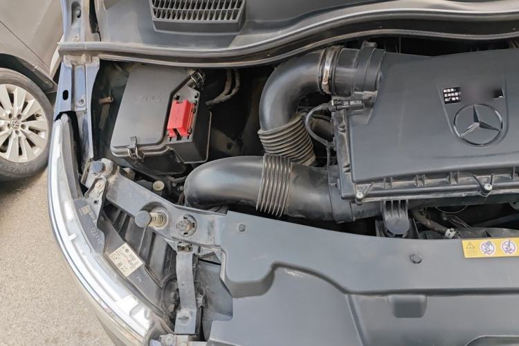 Used Mercedes-Benz V-Class 2017 V 260 L Prestige Extended Edition Engine Bay Right