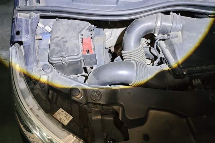 Used Mercedes-Benz V-Class 2017 V 260 Avantgarde Edition Engine Bay Right