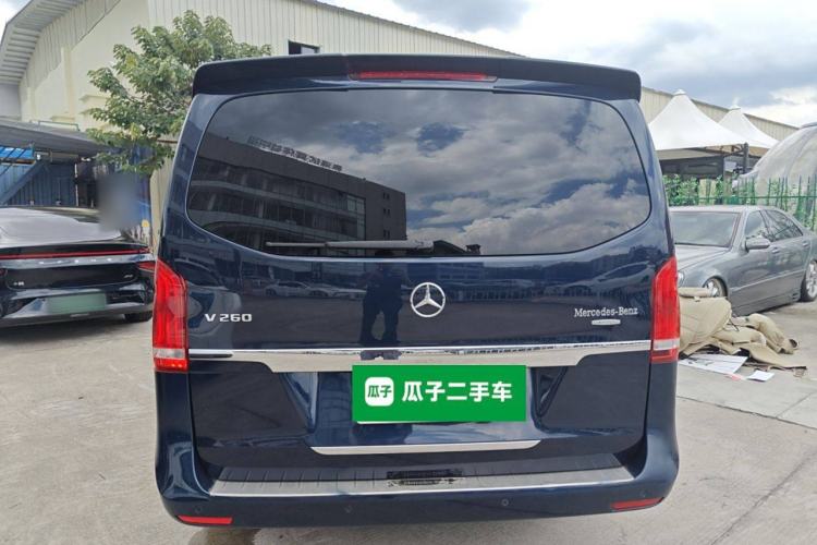 Used Mercedes-Benz V-Class 2017 V 260 Prestige Edition Exterior 4
