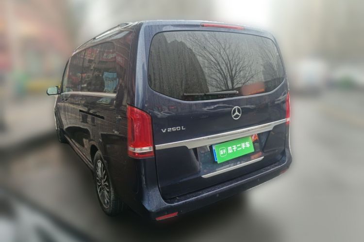 Used Mercedes-Benz V-Class 2017 V 260 L Prestige Extended Edition Exterior 5