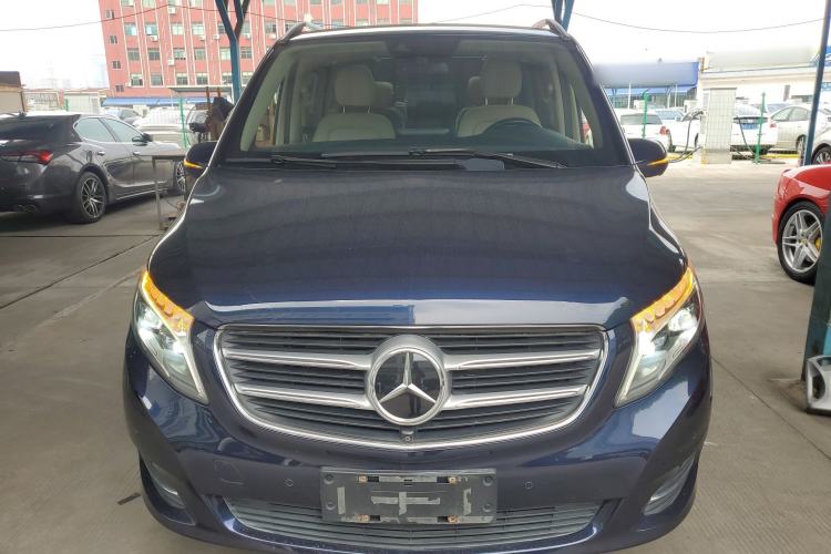 Used Mercedes-Benz V-Class 2017 V 260 Prestige Edition Front