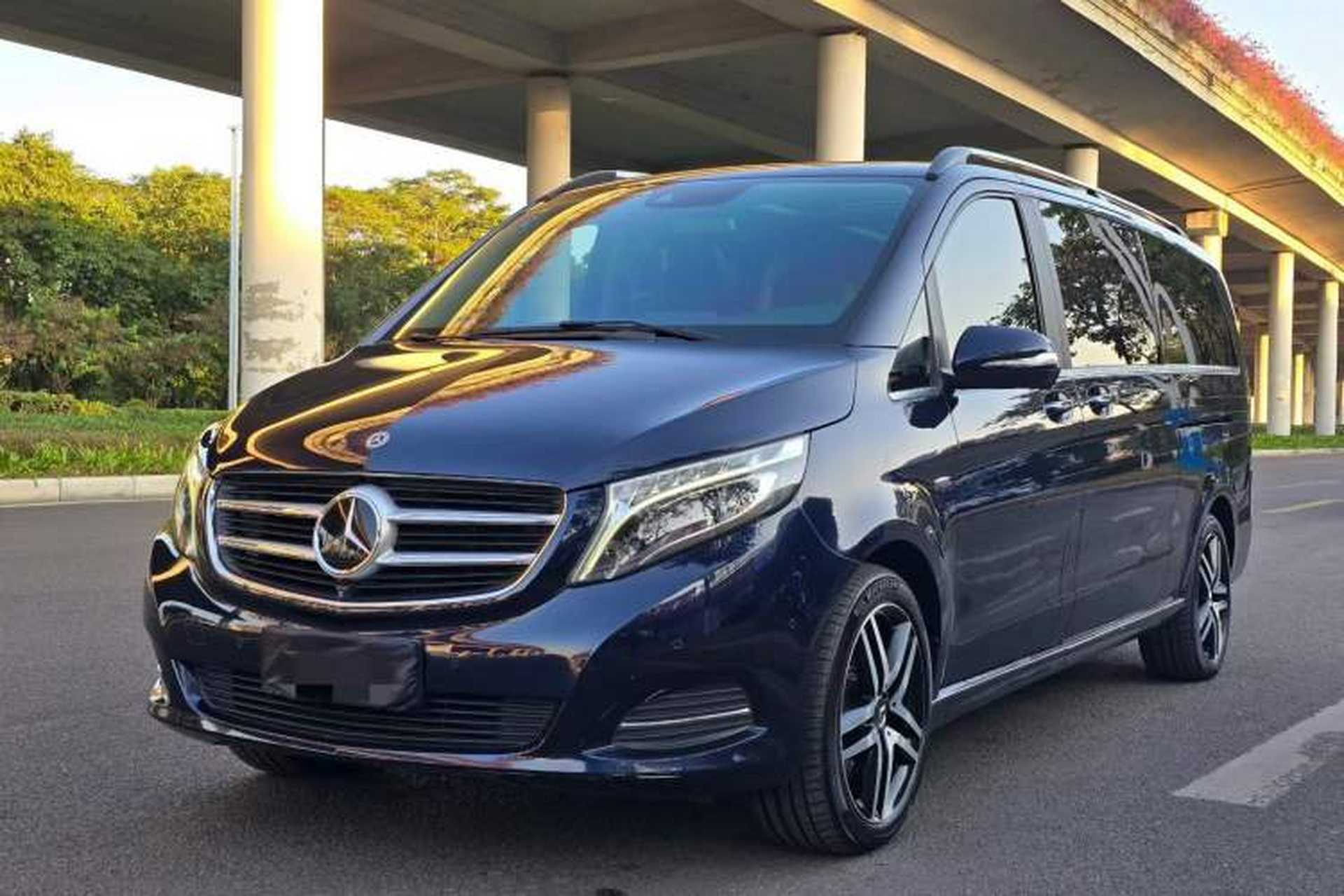 Used Mercedes-Benz V-Class 2017 V 260 L Prestige Edition Front Left 45 Deg