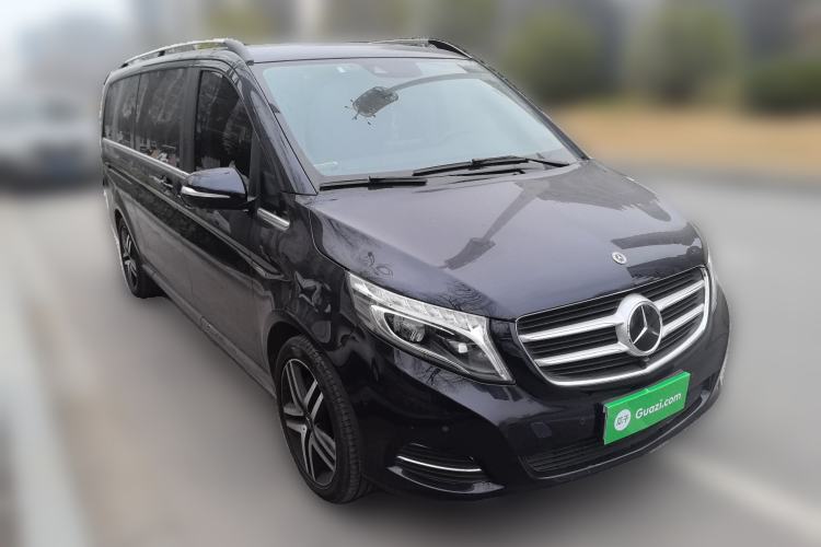 Used Mercedes-Benz V-Class 2017 V 260 L Prestige Edition Front Right 45 Deg
