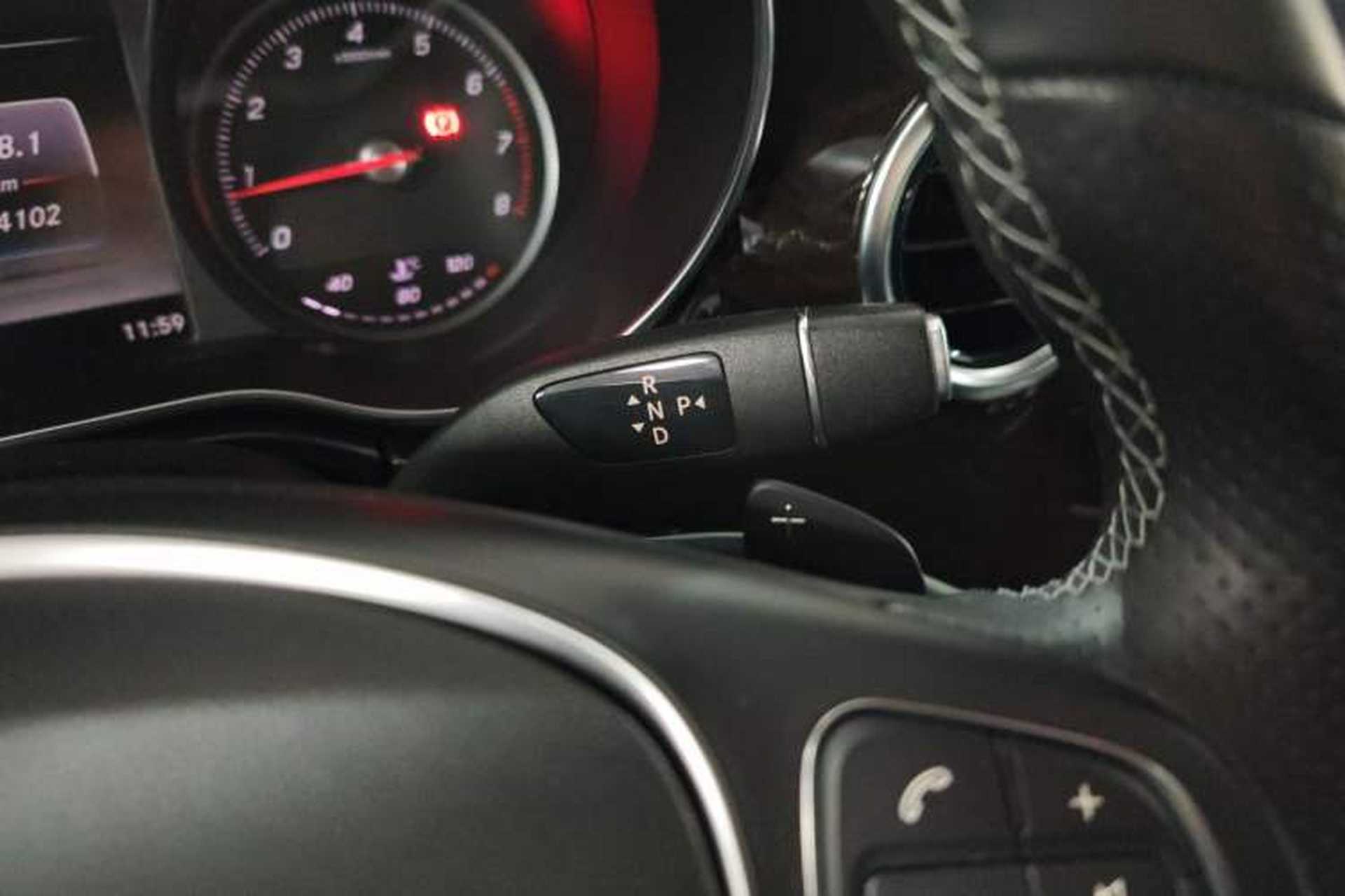 Used Mercedes-Benz V-Class 2017 V 260 L Prestige Edition Gear Lever