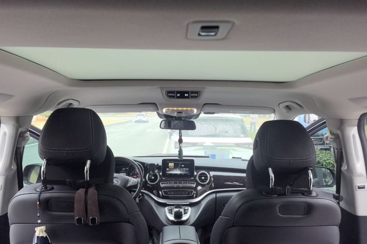 Used Mercedes-Benz V-Class 2017 V 260 L Prestige Edition Headliner