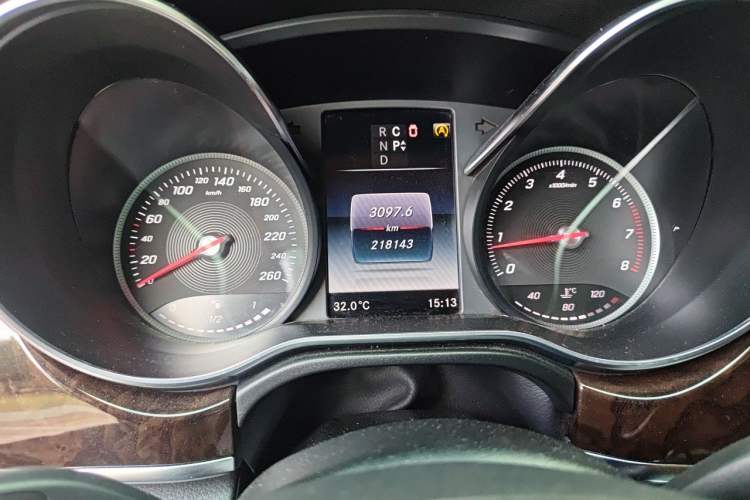Used Mercedes-Benz V-Class 2017 V 260 Prestige Edition Instrument Cluster