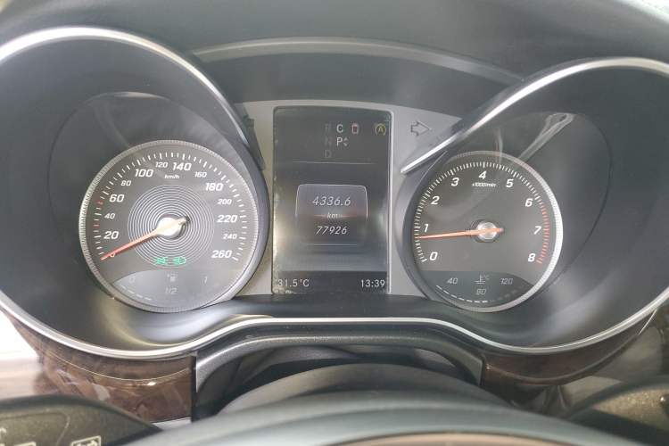 Used Mercedes-Benz V-Class 2017 V 260 Prestige Edition Instrument Cluster