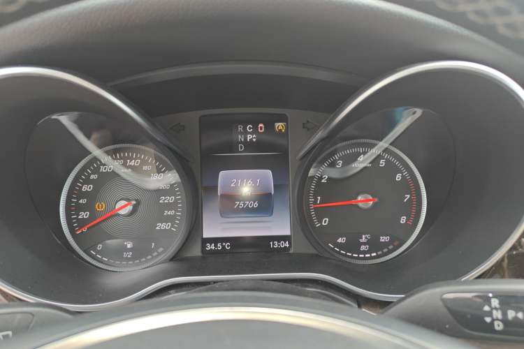 Used Mercedes-Benz V-Class 2017 V 260 Prestige Edition Instrument Cluster