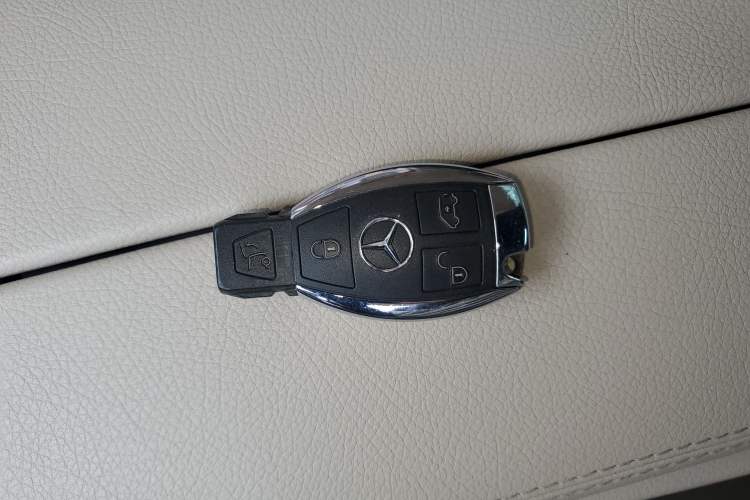 Used Mercedes-Benz V-Class 2017 V 260 Prestige Edition Interior 1