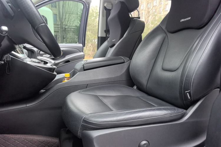 Used Mercedes-Benz V-Class 2017 V 260 L Prestige Edition Left Front Seat