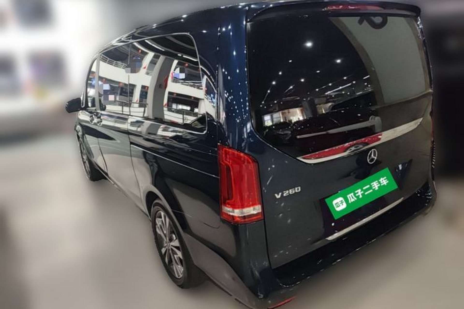 Used Mercedes-Benz V-Class 2017 V 260 Avantgarde Edition Rear Left 45 Deg