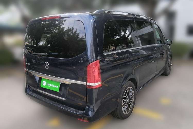 Used Mercedes-Benz V-Class 2017 V 260 Prestige Edition Rear Right 45 Deg