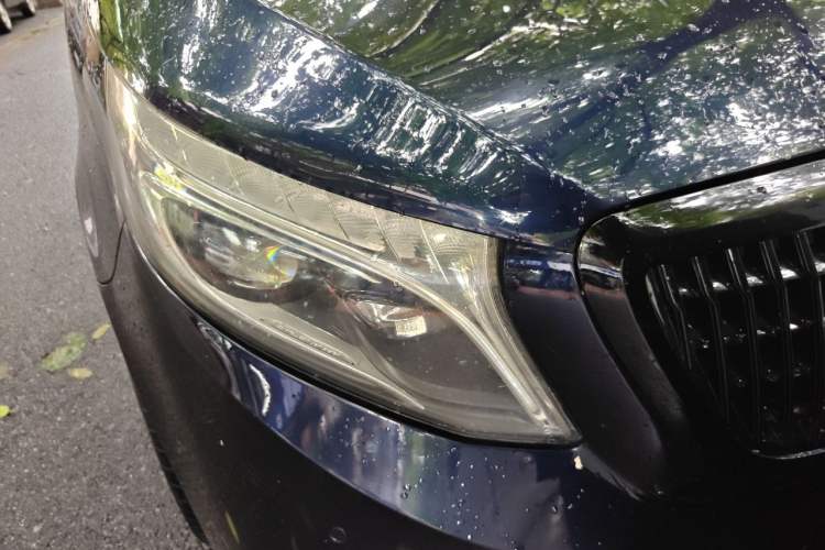 Used Mercedes-Benz V-Class 2017 V 260 L Prestige Edition Right Front Headlight