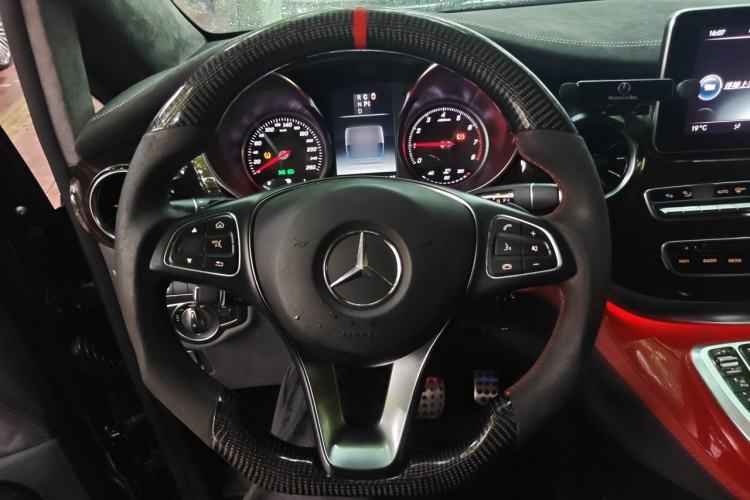 Used Mercedes-Benz V-Class 2017 V 260 L Prestige Edition Steering Wheel