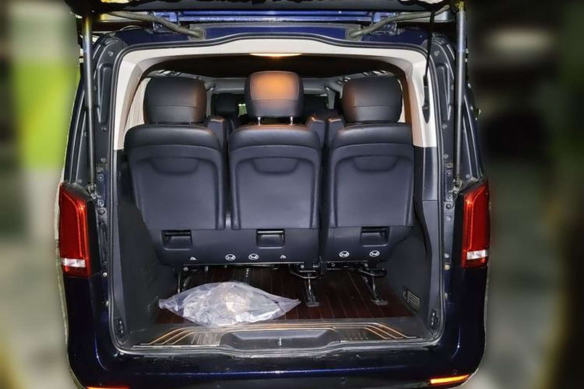 Used Mercedes-Benz V-Class 2017 V 260 Avantgarde Edition Trunk