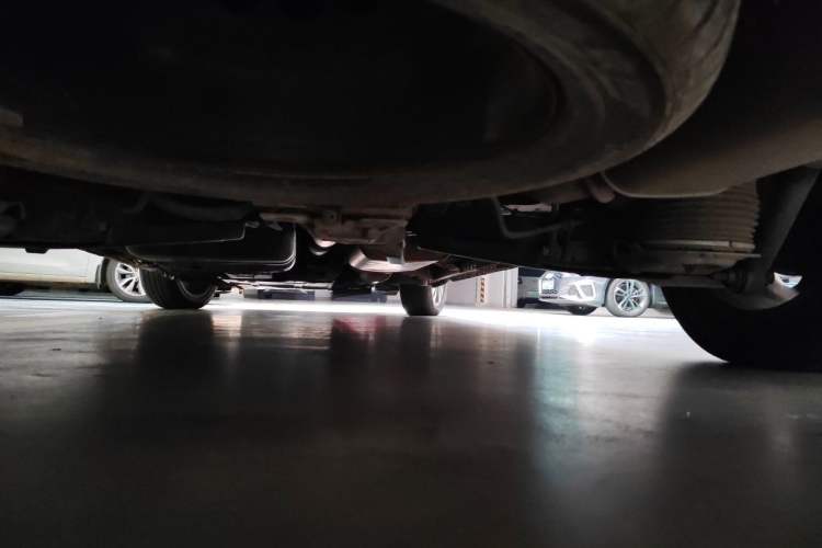 Used Mercedes-Benz V-Class 2017 V 260 Avantgarde Edition Chassis Rear