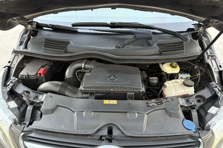 Used Mercedes-Benz V-Class 2017 V 260 Prestige Edition Engine Bay