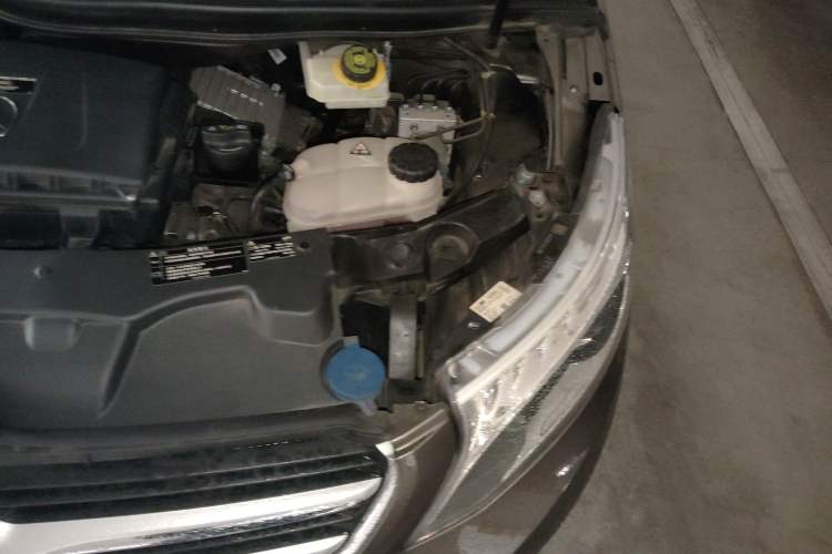 Used Mercedes-Benz V-Class 2017 V 260 L Prestige Extended Edition Engine Bay Left