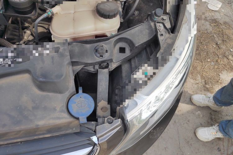 Used Mercedes-Benz V-Class 2017 V 260 L Prestige Extended Edition Engine Bay Left
