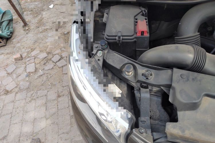 Used Mercedes-Benz V-Class 2017 V 260 L Prestige Extended Edition Engine Bay Right