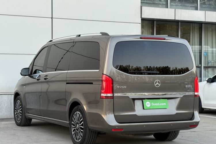 Used Mercedes-Benz V-Class 2017 V 260 Prestige Edition Exterior 5