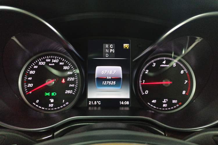 Used Mercedes-Benz V-Class 2017 V 260 L Prestige Extended Edition Instrument Cluster
