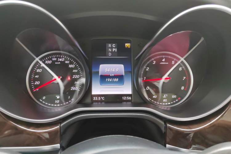 Used Mercedes-Benz V-Class 2017 V 260 L Prestige Extended Edition Instrument Cluster