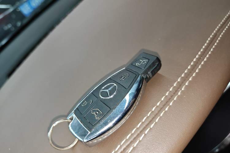 Used Mercedes-Benz V-Class 2017 V 260 Avantgarde Edition Interior 1