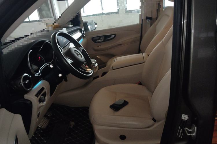 Used Mercedes-Benz V-Class 2017 V 260 L Prestige Extended Edition Left Front Seat